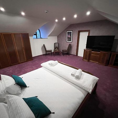 Hotel ลัคตาชิ ภายนอก รูปภาพ