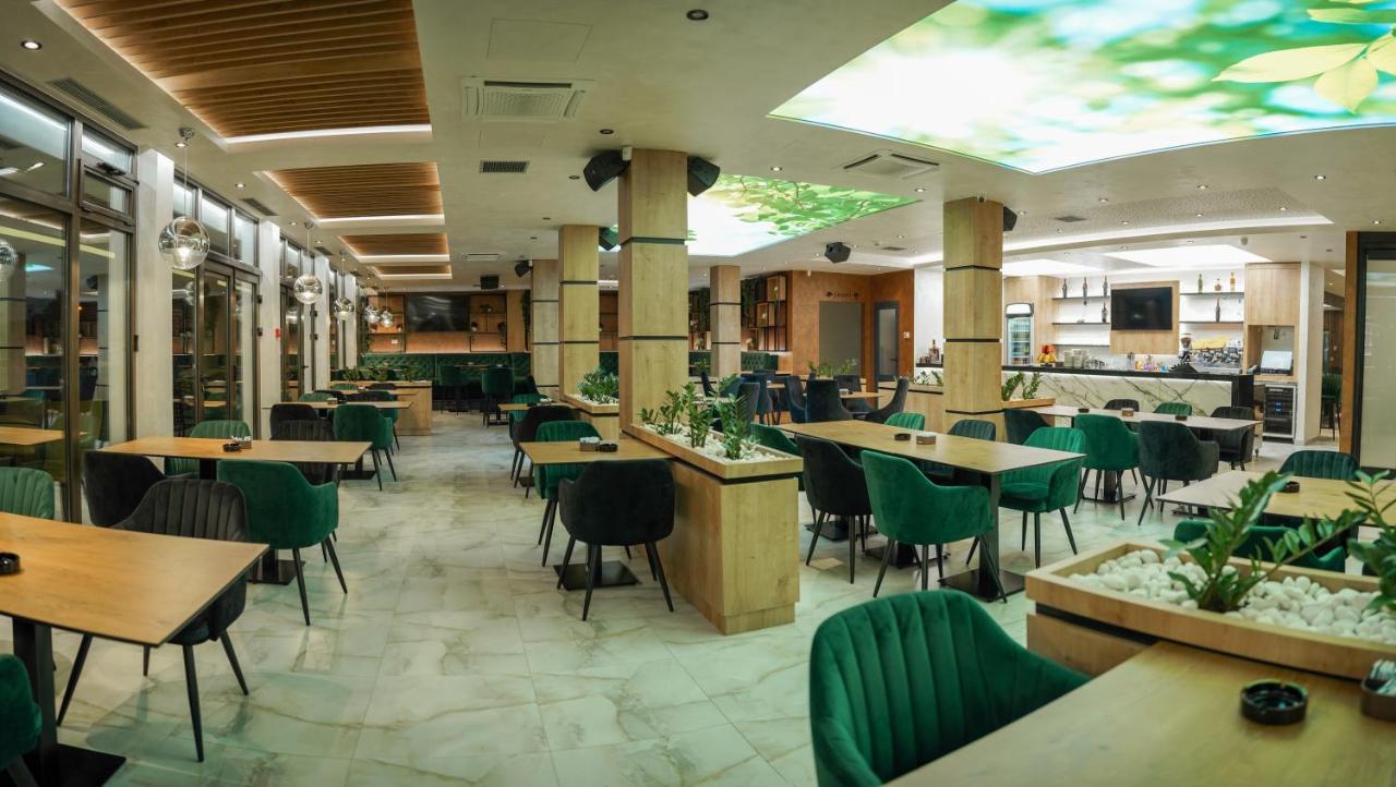 Hotel ลัคตาชิ ภายนอก รูปภาพ