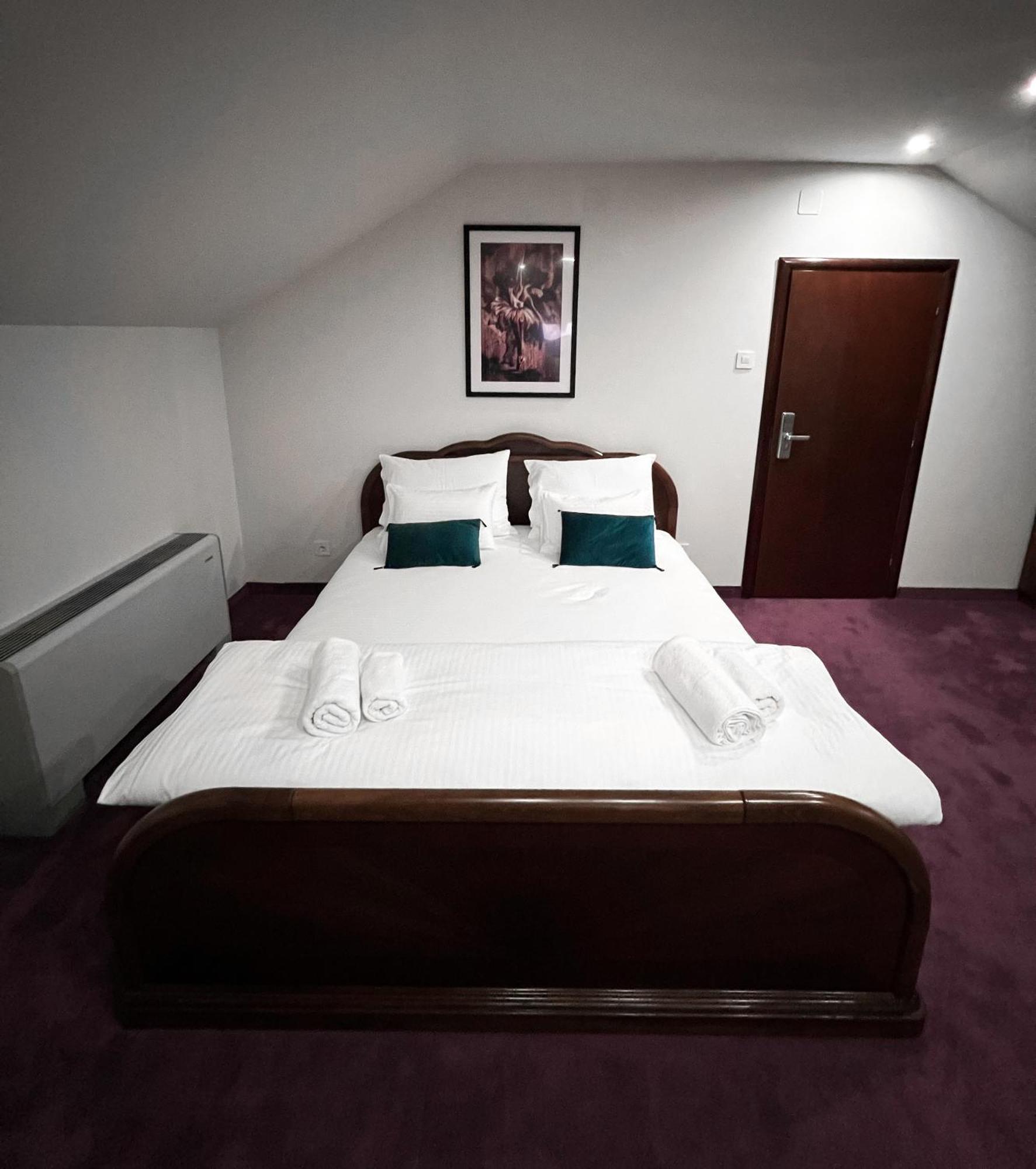 Hotel ลัคตาชิ ภายนอก รูปภาพ